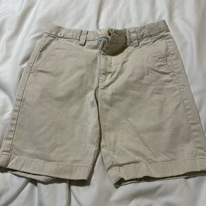 Vineyard Vines Size 8 Short